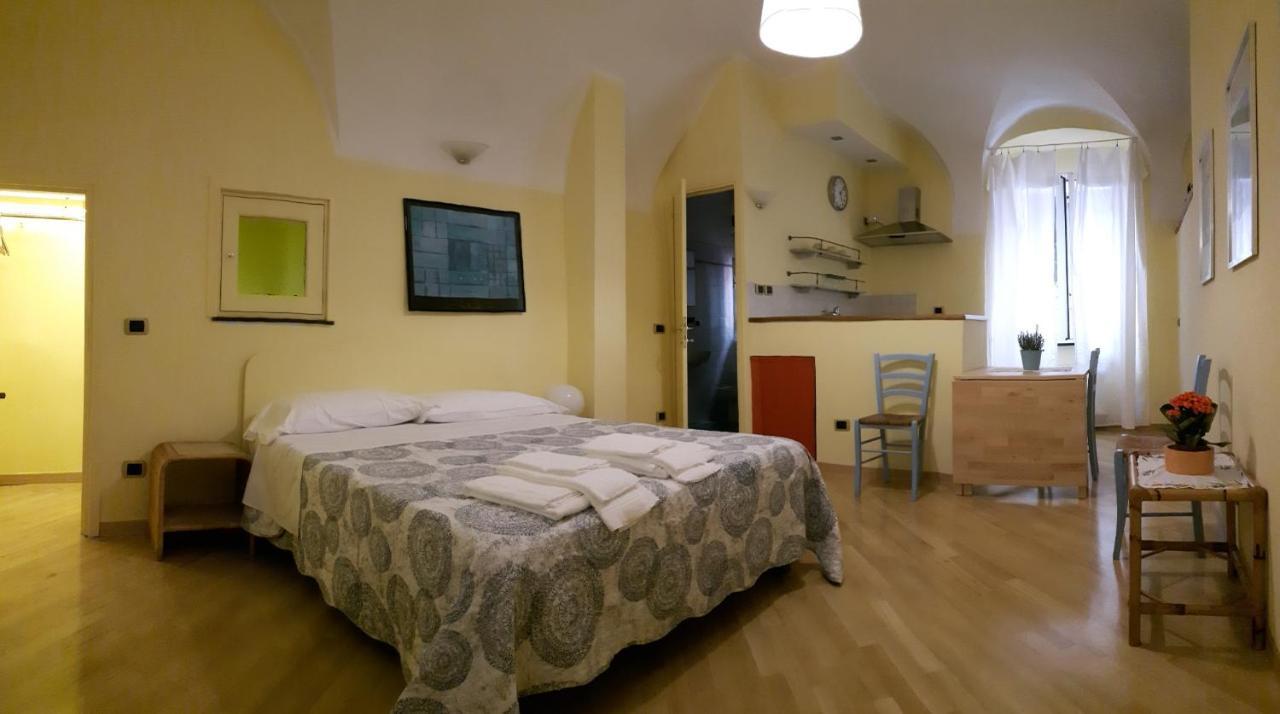 Mae Albenga Suites エクステリア 写真