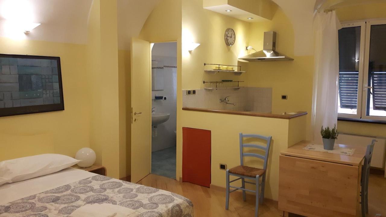 Mae Albenga Suites エクステリア 写真